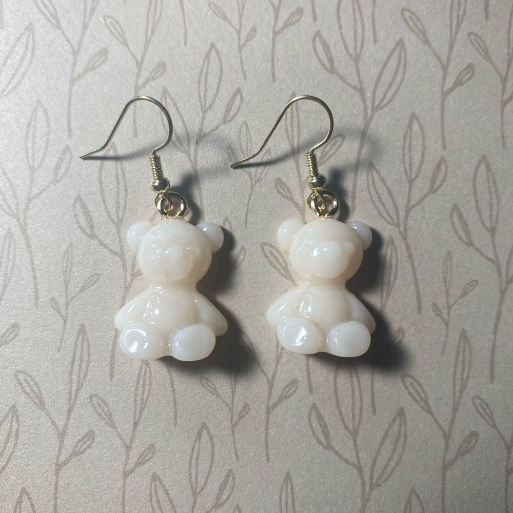 Cream Colored Bear Earrings!